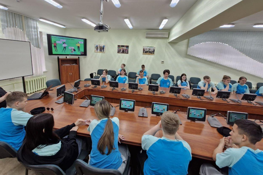 Школьникам из Казанского и Ишимского района провели урок по кибербезопасности